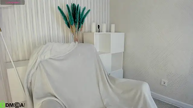 KarinaBroks online show from 10/24/25, 01:57