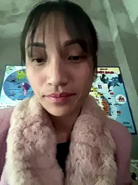 Snapshot of July_sexy69 chatting on 12/14/25, 02:17 July sexy69 online show from 12/14/25, 02:17