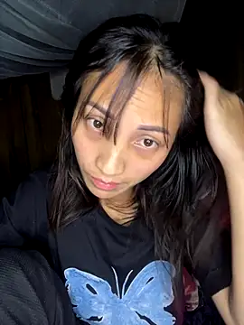 Snapshot of July_sexy69 chatting on 12/16/25, 01:49 July sexy69 online show from 12/16/25, 01:49