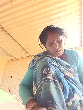 Snapshot of Rs_sonam chatting on 05/21/26, 04:30 Rs sonam online show from 05/21/26, 04:30