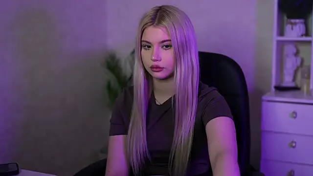 AshleyNikoo online show from 09/30/25, 09:58