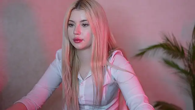 AshleyNikoo online show from 10/18/25, 04:19