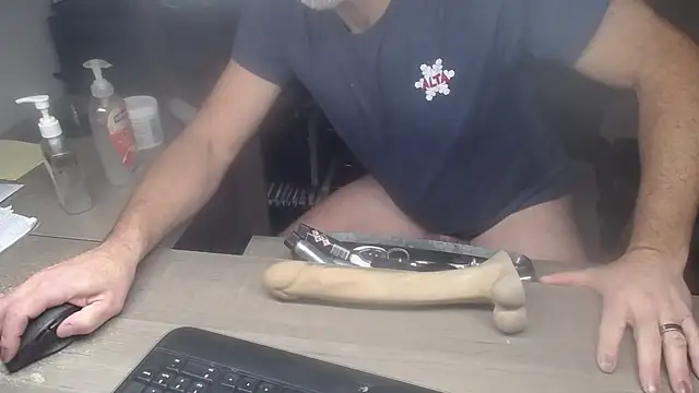 sackstor online show from 11/17/25, 09:09