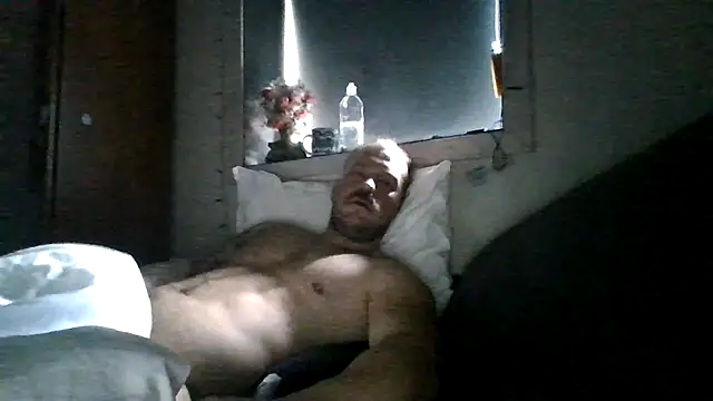 Snapshot of Real_viking chatting on 10/08/25, 10:13 Real viking online show from 10/08/25, 10:13