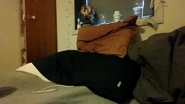 Snapshot of Real_viking chatting on 12/14/25, 10:42 Real viking online show from 12/14/25, 10:42