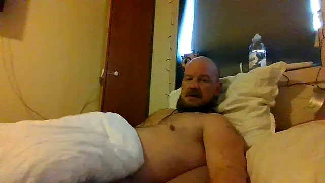 Snapshot of Real_viking chatting on 03/18/26, 01:03 Real viking online show from 03/18/26, 01:03