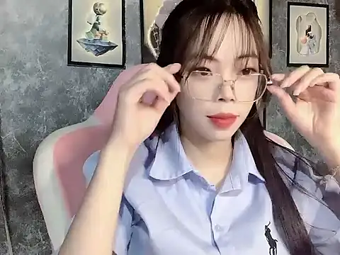 Ellie039 online show from 10/14/25, 04:30