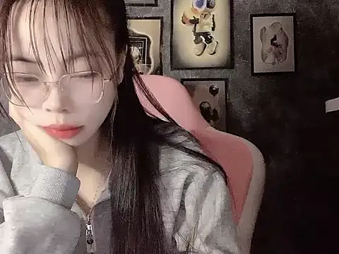 Ellie039 online show from 10/24/25, 02:41