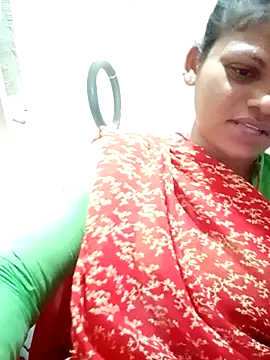 Snapshot of SHMA-77 chatting on 10/02/25, 07:10 SHMA-77 online show from 10/02/25, 07:10