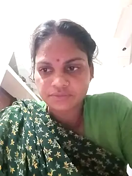 Snapshot of SHMA-77 chatting on 11/03/25, 03:46 SHMA-77 online show from 11/03/25, 03:46