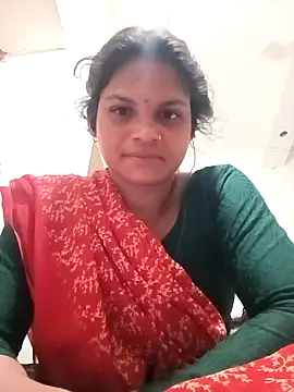 Snapshot of SHMA-77 chatting on 11/12/25, 05:13 SHMA-77 online show from 11/12/25, 05:13