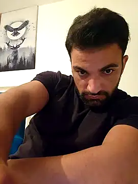 Snapshot of Cihangir0941 chatting on 10/04/25, 11:41 Cihangir0941 online show from 10/04/25, 11:41