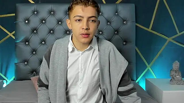 Lian Miller1  online show from 10/16/25, 12:28