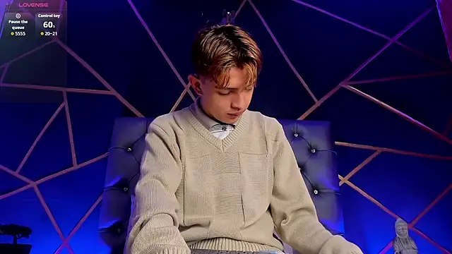 Lian Miller1  online show from 02/11/26, 12:43