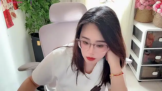 Snapshot of NEWONETO chatting on 05/10/26, 05:12 NEWONETO online show from 05/10/26, 05:12