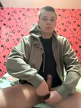 Snapshot of Eggor-20 chatting on 12/15/25, 05:23 Eggor-20 online show from 12/15/25, 05:23