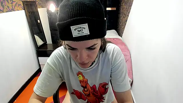 Mia Carter   online show from 10/30/25, 08:31