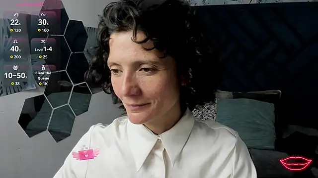 Valery More   online show from 02/02/26, 02:05