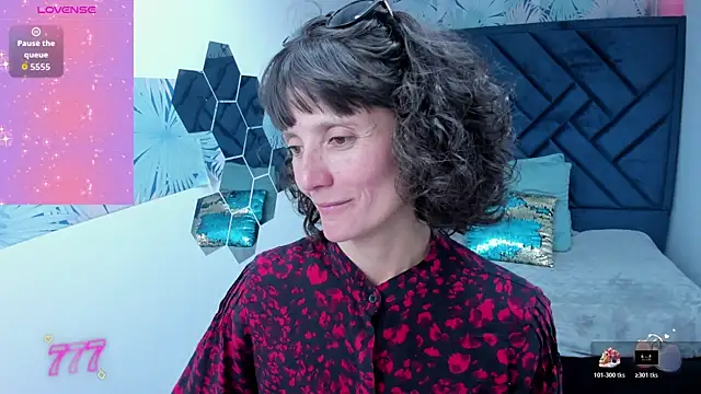 Snapshot of Valery_More__ chatting on 04/11/26, 03:16 Valery More online show from 04/11/26, 03:16