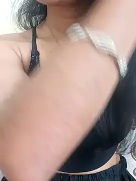 Snapshot of Meenu_rani6 chatting on 04/05/26, 07:11 Meenu rani6 online show from 04/05/26, 07:11