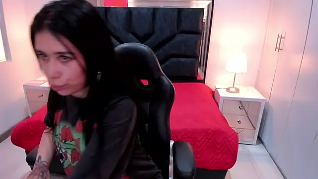 SusanVilla online show from 11/13/25, 07:35