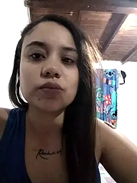 Snapshot of aurofox21 chatting on 09/30/25, 12:04 aurofox21 online show from 09/30/25, 12:04