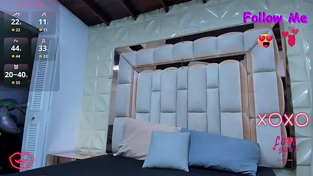 Snapshot of violet_milleer chatting on 10/07/25, 12:13 violet milleer online show from 10/07/25, 12:13