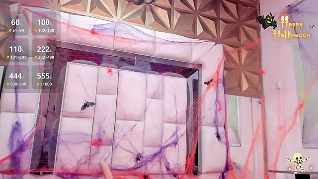 Snapshot of violet_milleer chatting on 10/29/25, 07:04 violet milleer online show from 10/29/25, 07:04