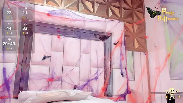 Snapshot of violet_milleer chatting on 10/30/25, 07:25 violet milleer online show from 10/30/25, 07:25