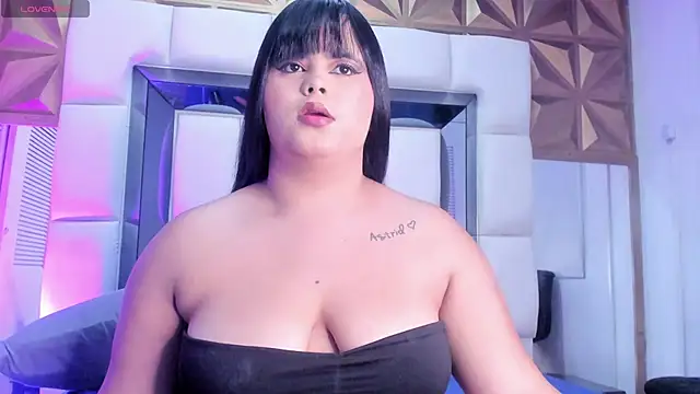 Snapshot of violet_milleer chatting on 12/03/25, 07:12 violet milleer online show from 12/03/25, 07:12