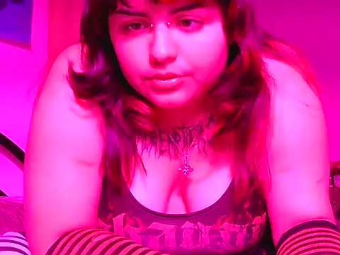 Snapshot of crucifxcked chatting on 10/26/25, 12:49 crucifxcked online show from 10/26/25, 12:49