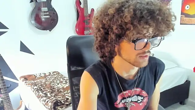 MikaelRizzzo online show from 10/03/25, 04:26