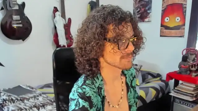 MikaelRizzzo online show from 10/15/25, 03:23