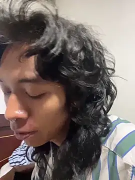 Snapshot of MadamLeRouge chatting on 11/14/25, 10:51 MadamLeRouge online show from 11/14/25, 10:51