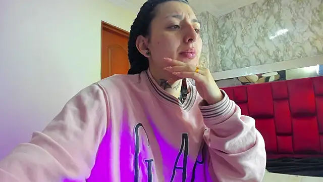 Iris  77 online show from 12/02/25, 12:43