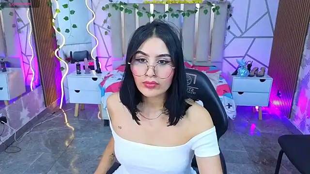 Snapshot of casse_tay chatting on 07/18/26, 03:54 casse tay online show from 07/18/26, 03:54