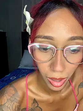 Zasha Romero online show from 10/21/25, 03:29