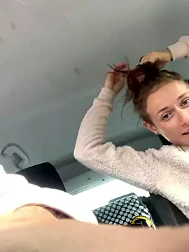 GoldenPussy1329 online show from 10/26/25, 12:33