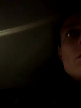 GoldenPussy1329 online show from 11/09/25, 09:35