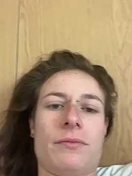 GoldenPussy1329 online show from 03/24/26, 12:32