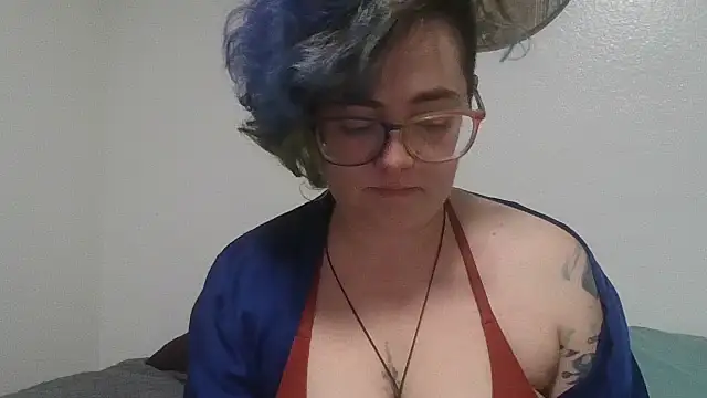 Snapshot of daniak90 chatting on 10/19/25, 07:42 daniak90 online show from 10/19/25, 07:42