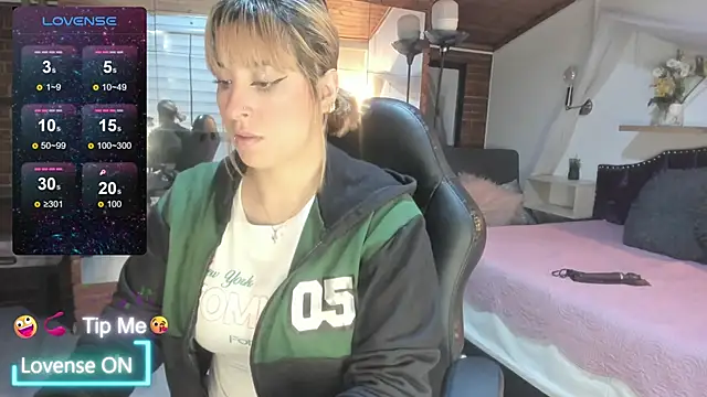 Snapshot of sophialyh_1 chatting on 03/26/26, 12:55 sophialyh 1 online show from 03/26/26, 12:55