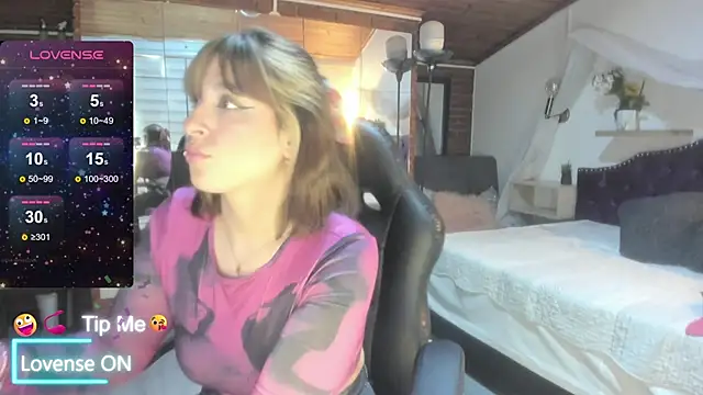 Snapshot of sophialyh_1 chatting on 04/27/26, 01:09 sophialyh 1 online show from 04/27/26, 01:09