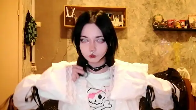 Beeping Creature online show from 10/22/25, 05:45