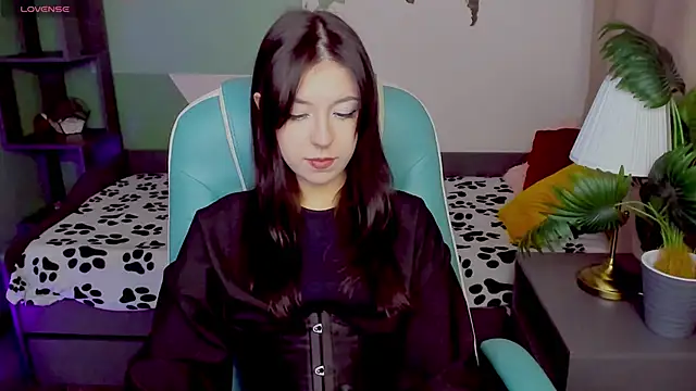 Snapshot of Azaliya_Haze chatting on 11/20/25, 08:19 Azaliya Haze online show from 11/20/25, 08:19