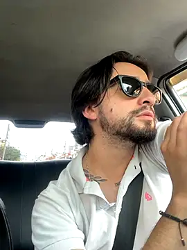 maximusdominus26 online show from 10/13/25, 08:42