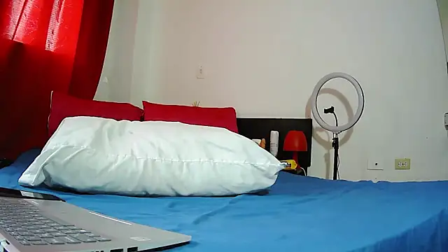 MissAsly online show from 11/14/25, 04:06