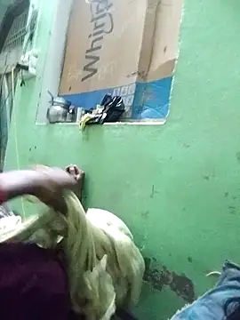 RED Queen 6 online show from 09/27/25, 04:45