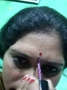 Snapshot of Na_shreya chatting on 05/17/26, 04:36 Na shreya online show from 05/17/26, 04:36
