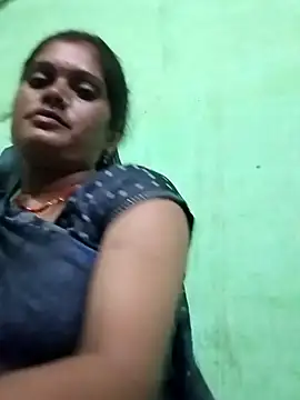 Snapshot of Na_shreya chatting on 06/15/26, 03:14 Na shreya online show from 06/15/26, 03:14